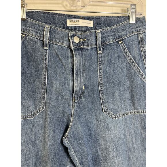 Levis Signature Gold Everyday Jogger Jeans Size 6 Medium Wash Blue - Picture 7 of 12